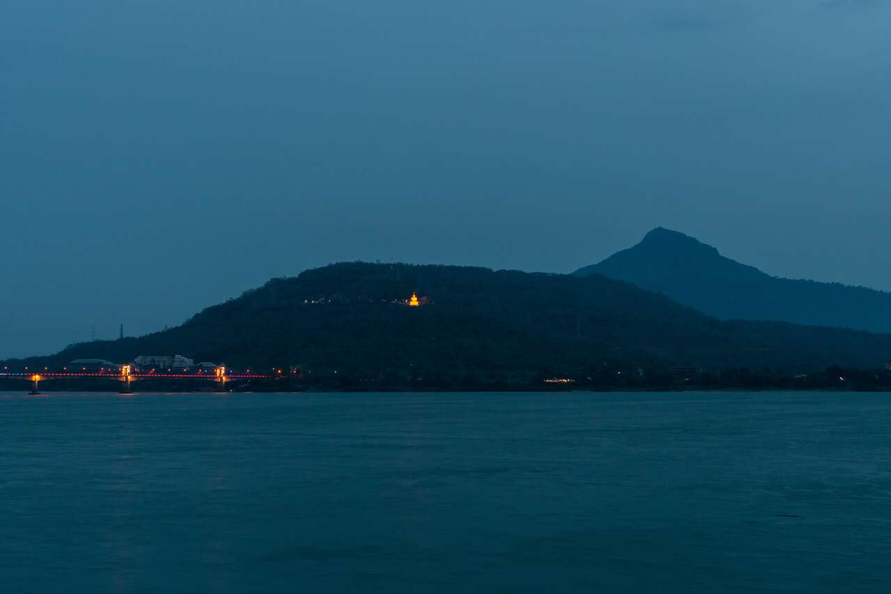 Pakse by night, Laos